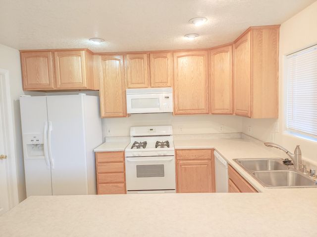 6220 Meteor Court NW, Albuquerque, NM 87120