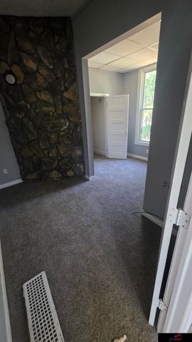 4025 Charles Street, Omaha, NE 68131