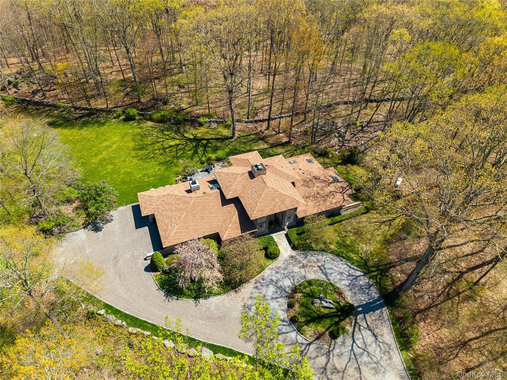 60 Old Aspetong Road, Katonah, NY 10536 — exterior