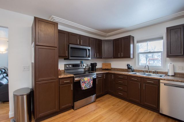 516 Chapin Drive, Harwood, ND 58042