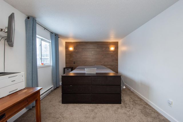 516 Chapin Drive, Harwood, ND 58042