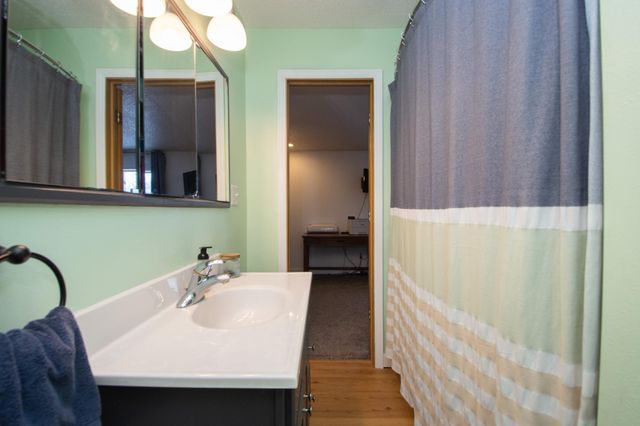 516 Chapin Drive, Harwood, ND 58042