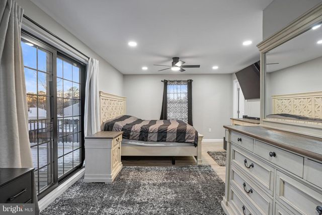 207 WOODLAWN AVE, Williamstown, NJ 08094