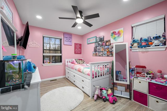 207 WOODLAWN AVE, Williamstown, NJ 08094