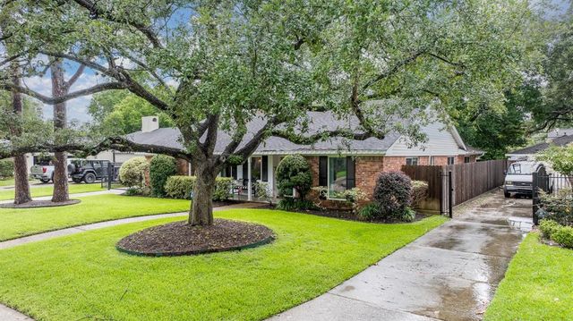 10014 Ella Lee Lane, Houston, TX 77042