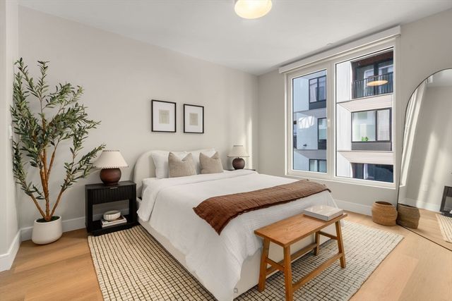 40 Soldiers Field Place 308, Boston, MA 02135