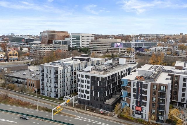 40 Soldiers Field Place 308, Boston, MA 02135
