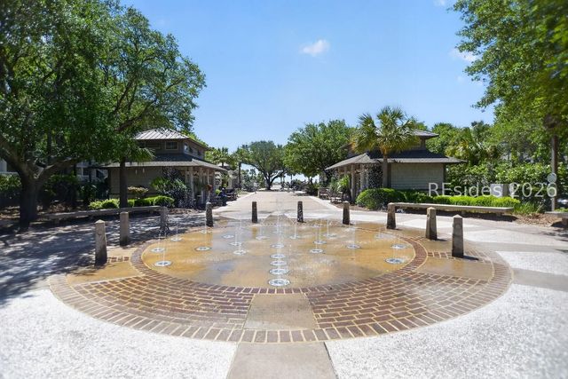 10 S Forest Beach Dr Apt 120, Hilton Head Island, SC 29928