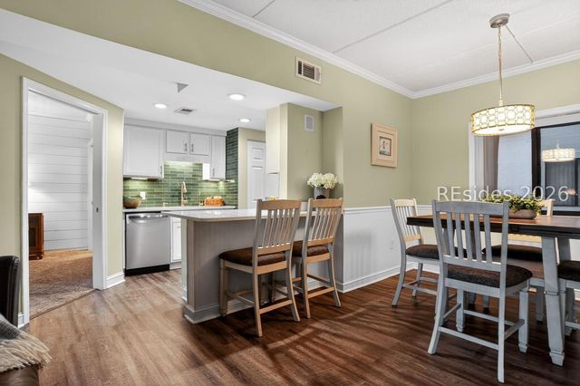 10 S Forest Beach Dr Apt 120, Hilton Head Island, SC 29928
