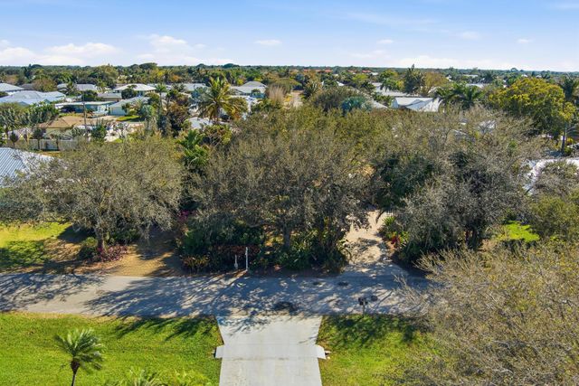 5186 SE Harrold Terrace, Stuart, FL 34997