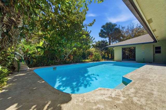 5186 SE Harrold Terrace, Stuart, FL 34997