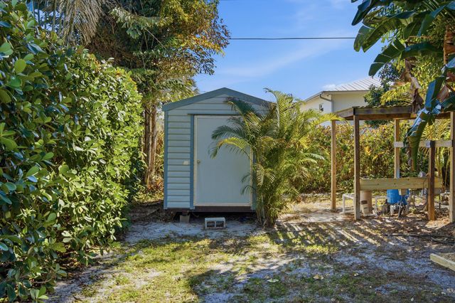 5186 SE Harrold Terrace, Stuart, FL 34997