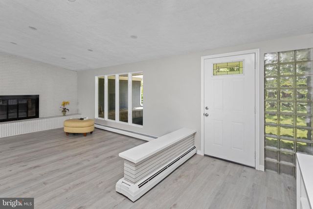 98 CHURCH RD, Titusville, NJ 08560