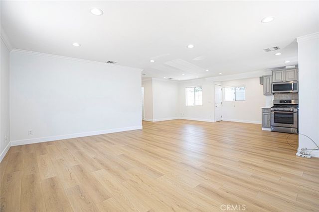 10531 Greenburn Avenue, Sunland, CA 91040