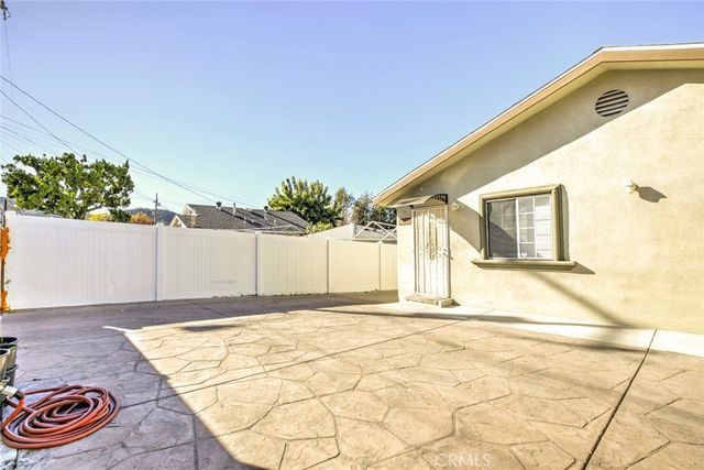 10531 Greenburn Avenue, Sunland, CA 91040