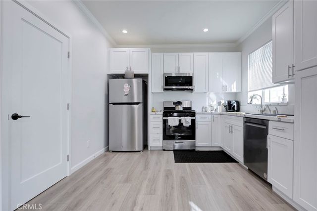10531 Greenburn Avenue, Sunland, CA 91040