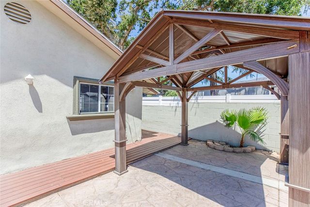 10531 Greenburn Avenue, Sunland, CA 91040