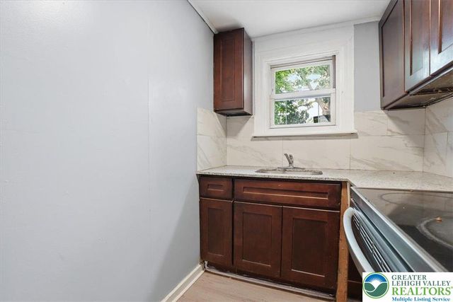 941 Pine Street, Allentown City, PA 18102