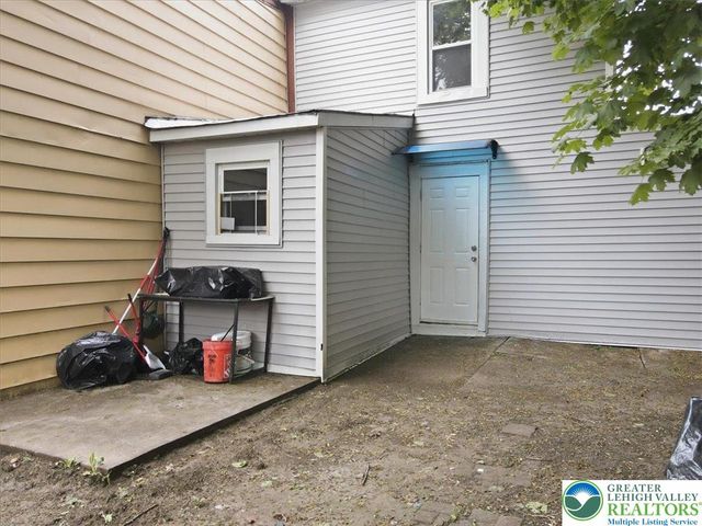 941 Pine Street, Allentown City, PA 18102