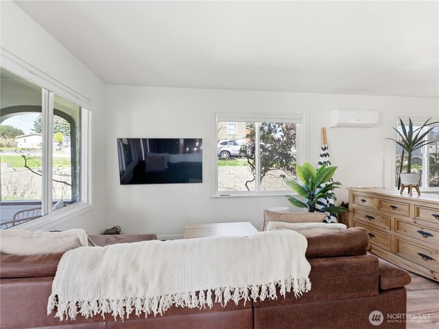 319 N Keller Avenue, East Wenatchee, WA 98802