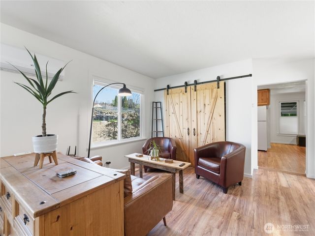 319 N Keller Avenue, East Wenatchee, WA 98802