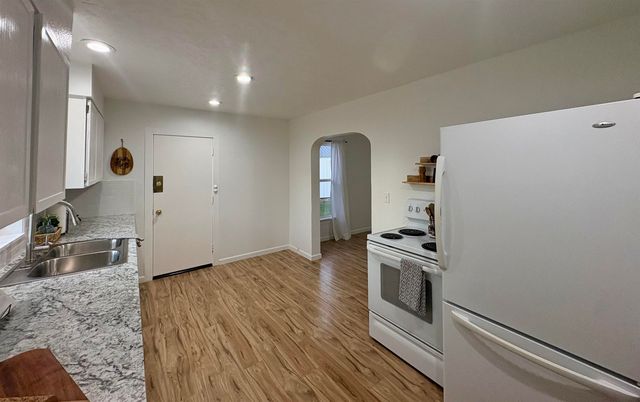 1902 W SHANNON Ave, Spokane, WA 99205