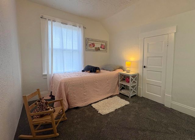 1902 W SHANNON Ave, Spokane, WA 99205