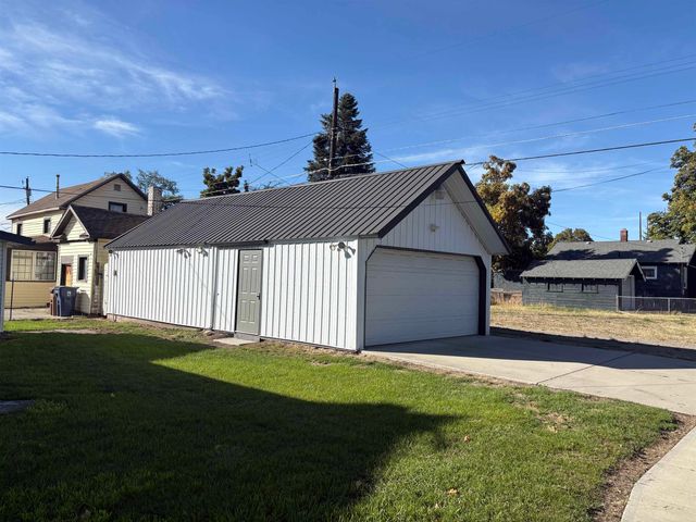 1902 W SHANNON Ave, Spokane, WA 99205