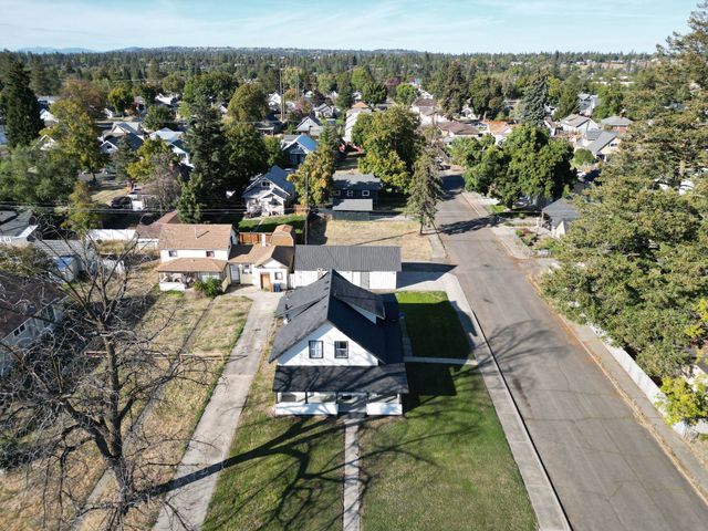 1902 W SHANNON Ave, Spokane, WA 99205