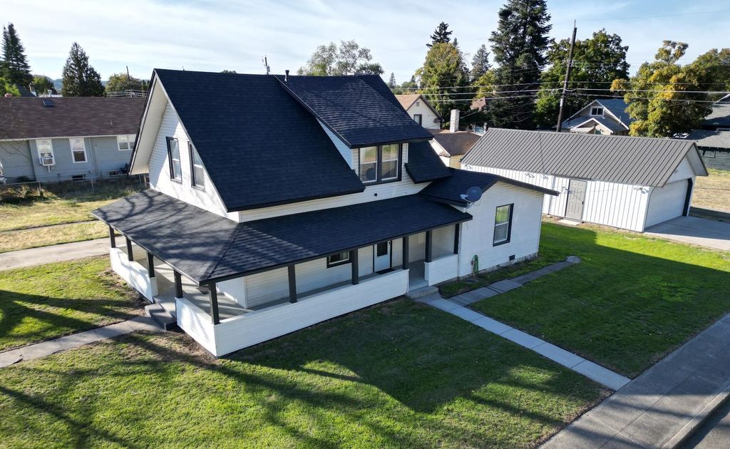 1902 W SHANNON Ave, Spokane, WA 99205