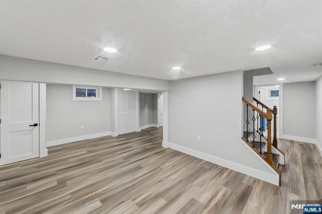 260 Washington Avenue, Elmwood Park, NJ 07407