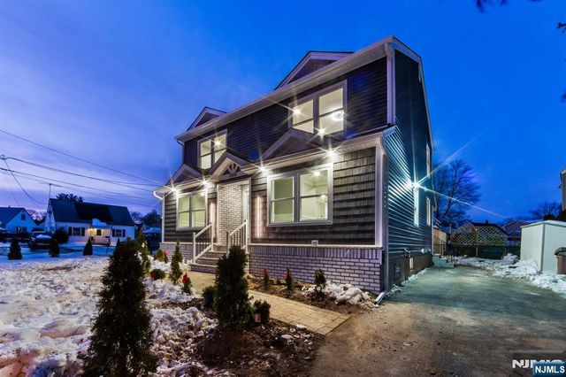 260 Washington Avenue, Elmwood Park, NJ 07407