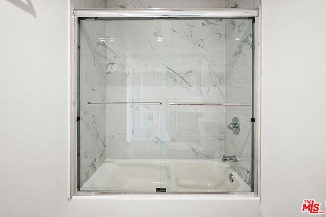 2525 Hauser Boulevard A, Los Angeles, CA 90016