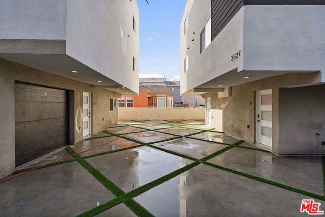 2525 Hauser Boulevard A, Los Angeles, CA 90016