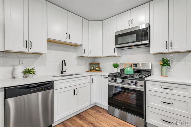 782 Sur Vista Drive, Arnold, MO 63010