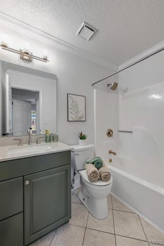 782 Sur Vista Drive, Arnold, MO 63010