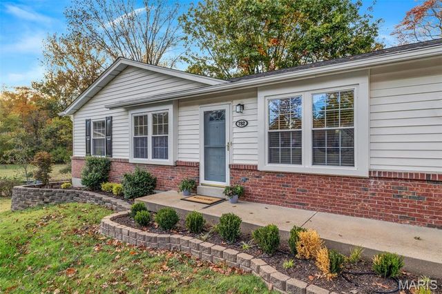 782 Sur Vista Drive, Arnold, MO 63010