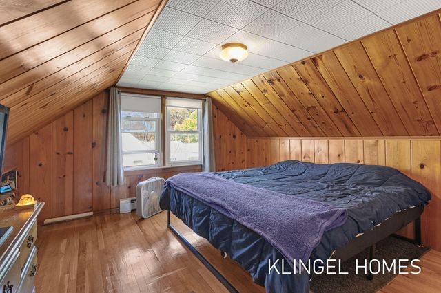 2756 Liberty Road, Norton Shores, MI 49441