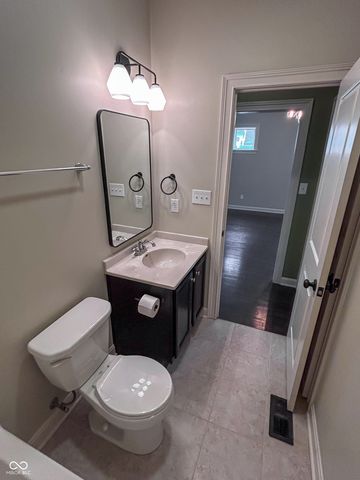 806 Jefferson Avenue, Indianapolis, IN 46201