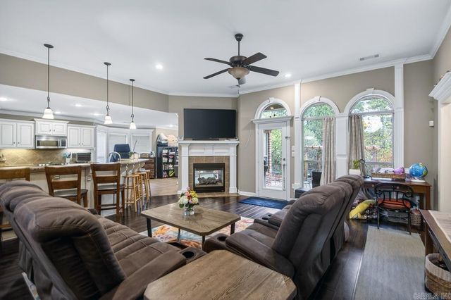 120 Majestic Circle, Maumelle, AR 72113