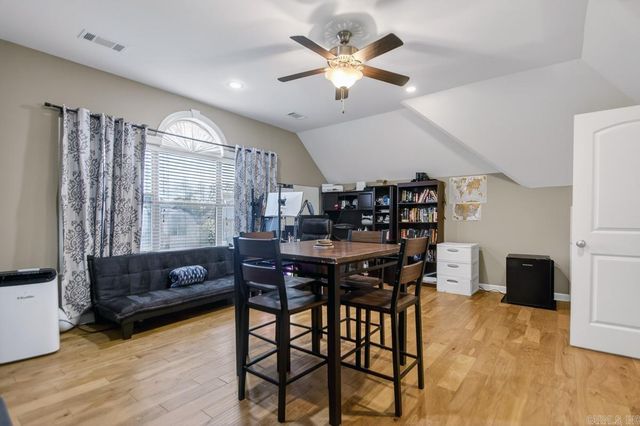 120 Majestic Circle, Maumelle, AR 72113