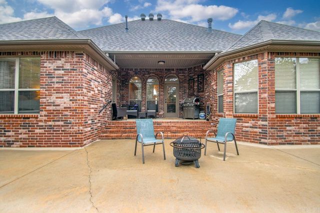 120 Majestic Circle, Maumelle, AR 72113