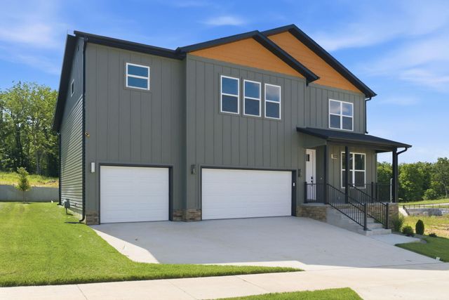 5333 S Dayton Avenue, Springfield, MO 65810