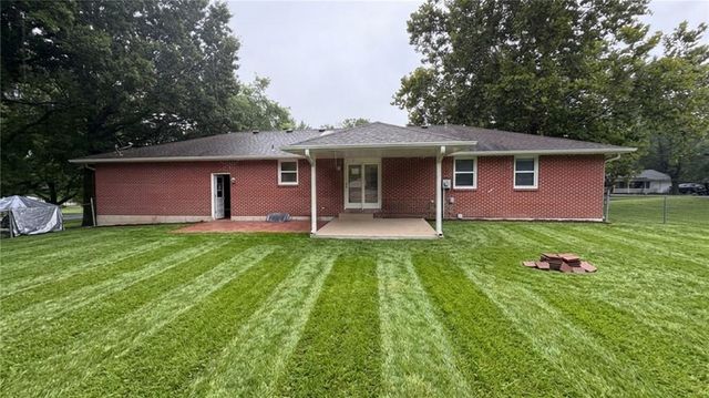433 E Elm Street, Drexel, MO 64742