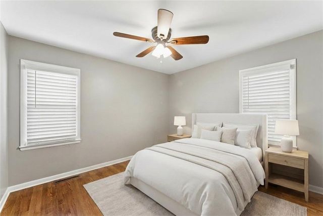 9404 Bradshaw Street, Lenexa, KS 66215