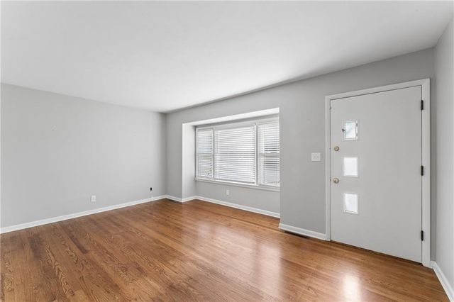 9404 Bradshaw Street, Lenexa, KS 66215