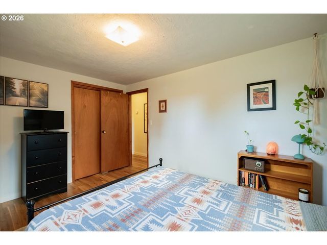 4472 COLOMA Dr Se, Salem, OR 97302