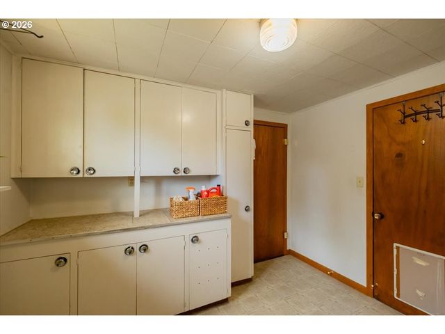4472 COLOMA Dr Se, Salem, OR 97302