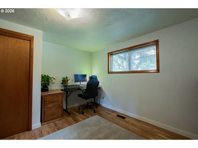 4472 COLOMA Dr Se, Salem, OR 97302