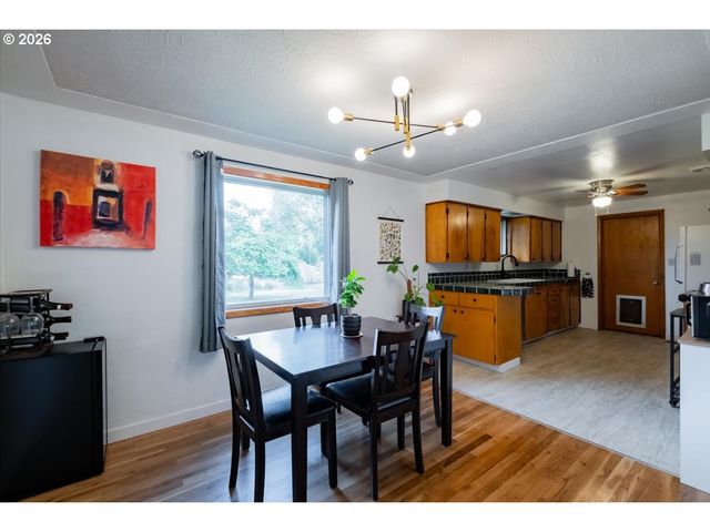 4472 COLOMA Dr Se, Salem, OR 97302